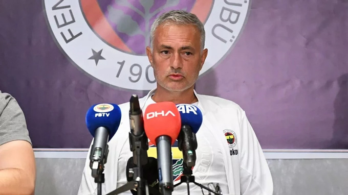 Mourinho tự nhận mình là fan nhiệt thành của Real