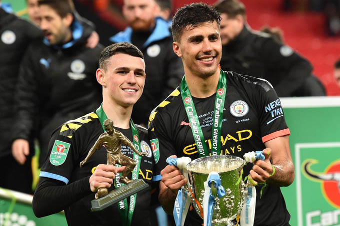 Foden nhận giải cầu thủ xuất sắc nhất Premier League