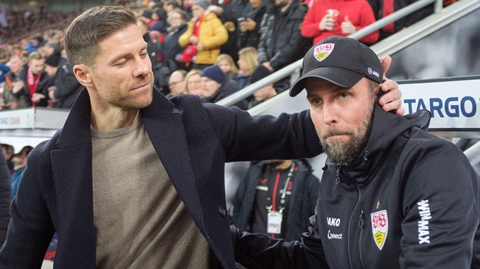 Xabi Alonso thắng 1 hòa 3 sau 4 lần đối đầu Sebastian Hoeness (phải) trên băng ghế chỉ đạo